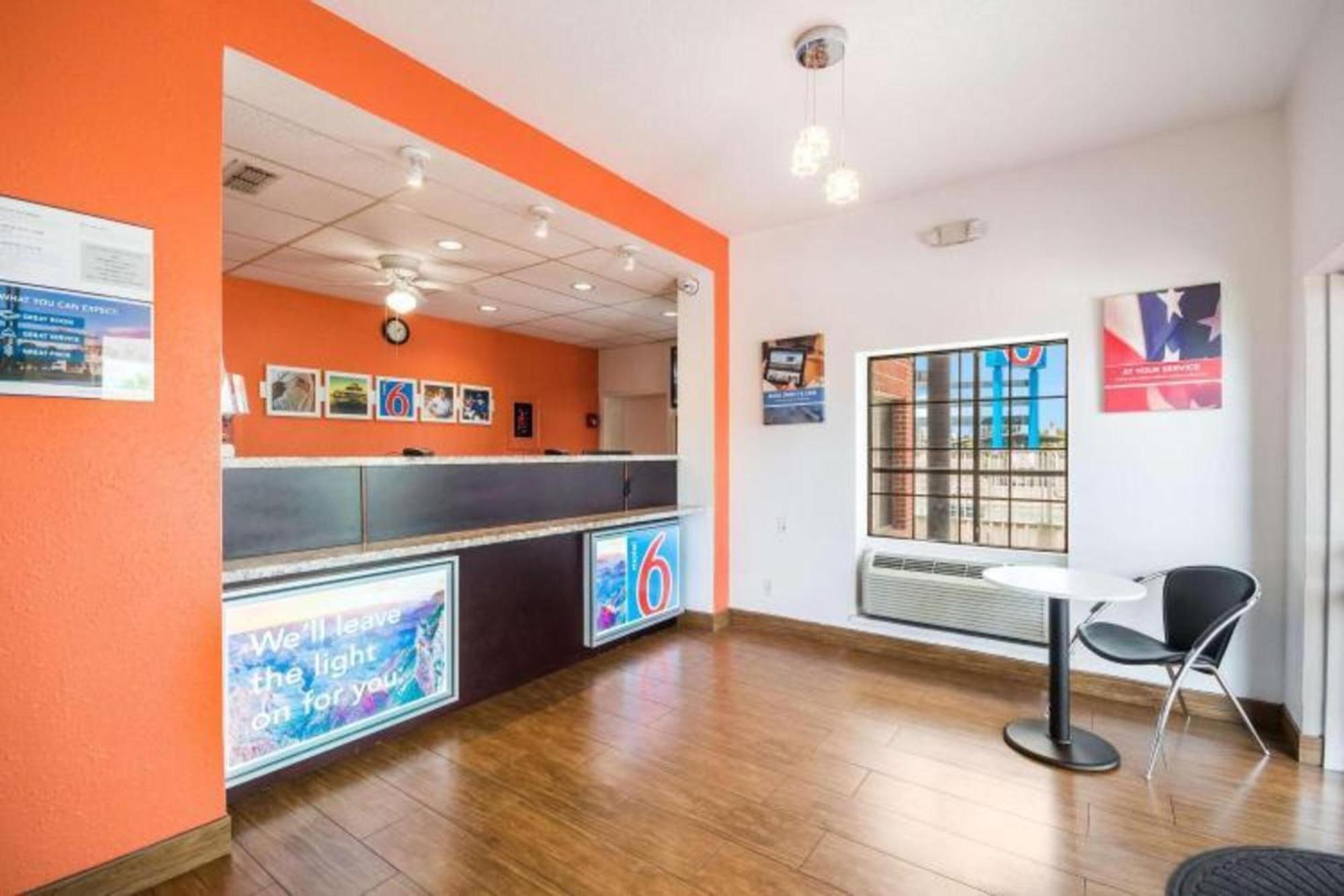 Studio 6 Houston Tx Brookhollow Екстер'єр фото